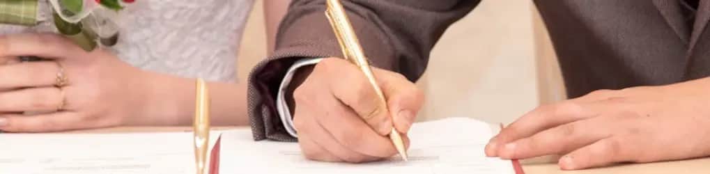 Co przynieść do pracy po ślubie? Kluczowe dokumenty i kroki do podjęcia