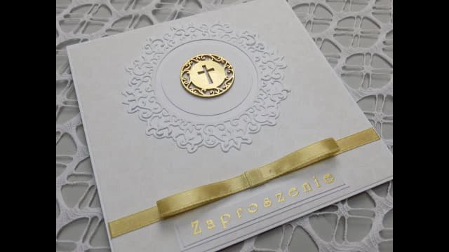 Jak wypełnić zaproszenie na komunię, aby uniknąć błędów i zaskoczyć gości
