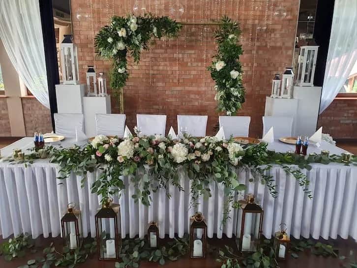 Ile kosztują kwiaty na wesele? Zaskakujące ceny i oszczędności