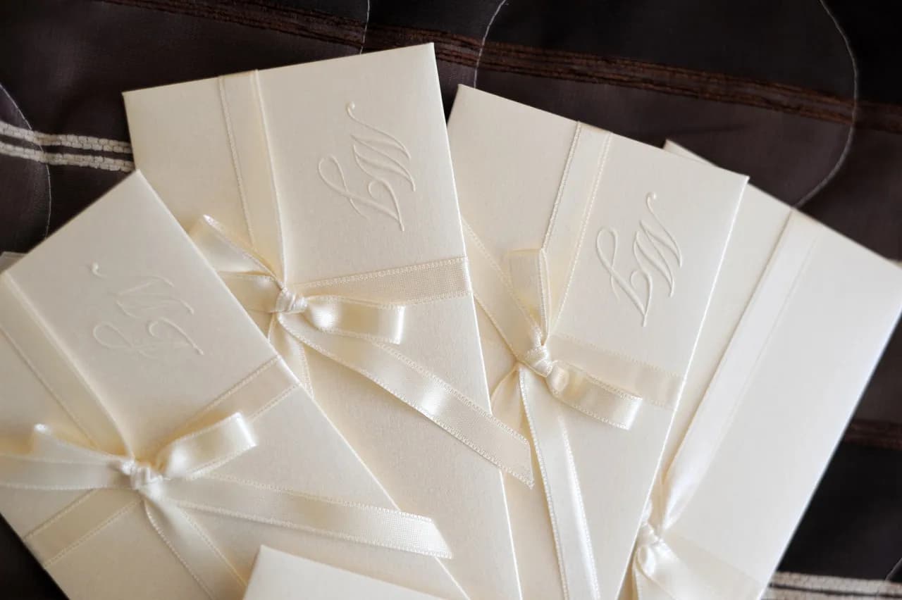 Jak grzecznie odmówić zaproszenia na imprezę i nie stracić przyjaźni