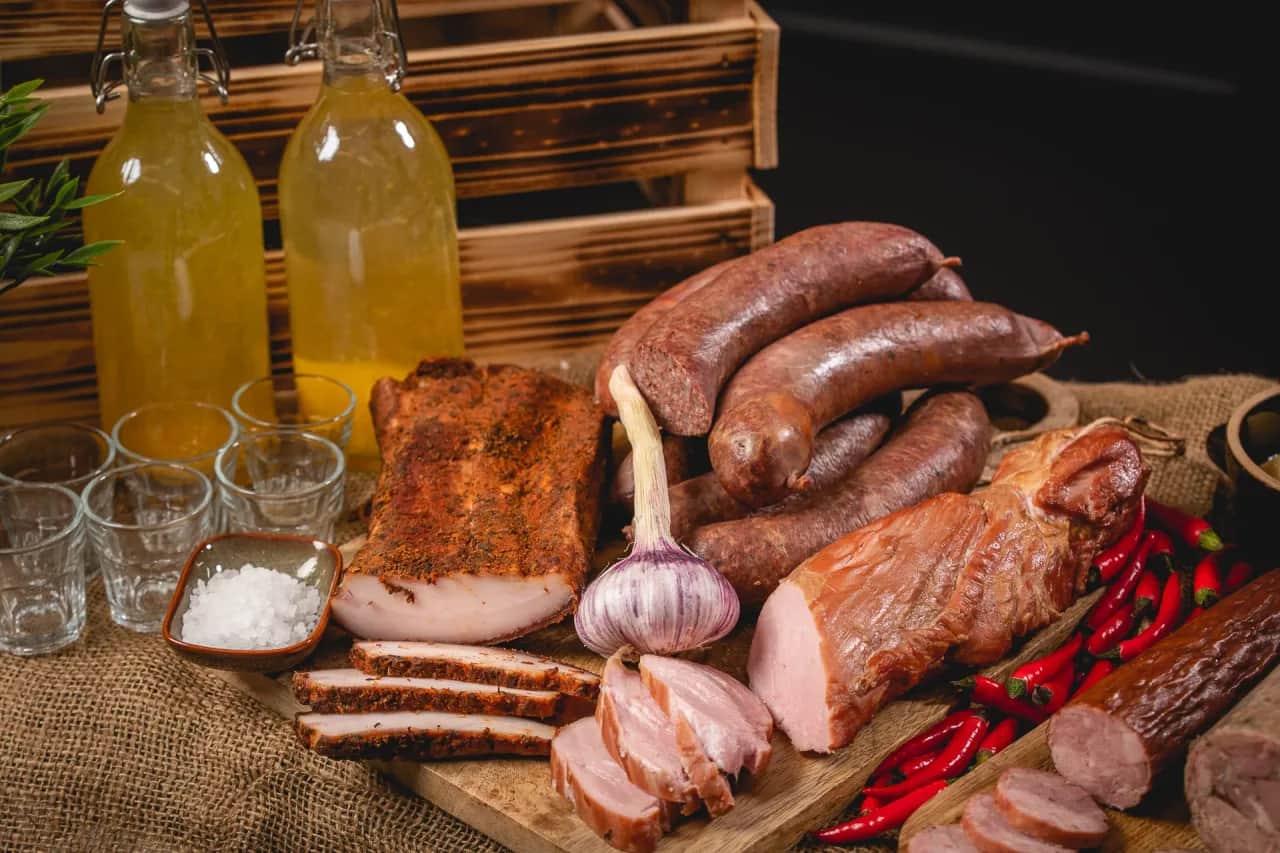 Ile kilogramów jedzenia na stół wiejski na wesele? Oto odpowiedzi