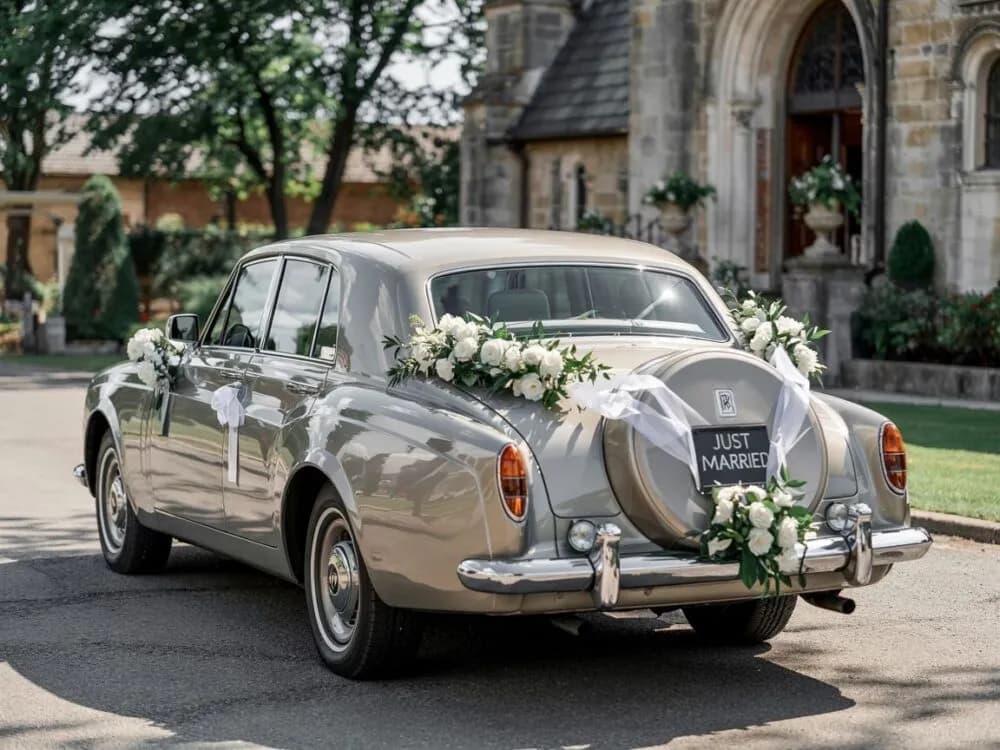 Jak przystroić samochód gości weselnych, aby zachwycić wszystkich