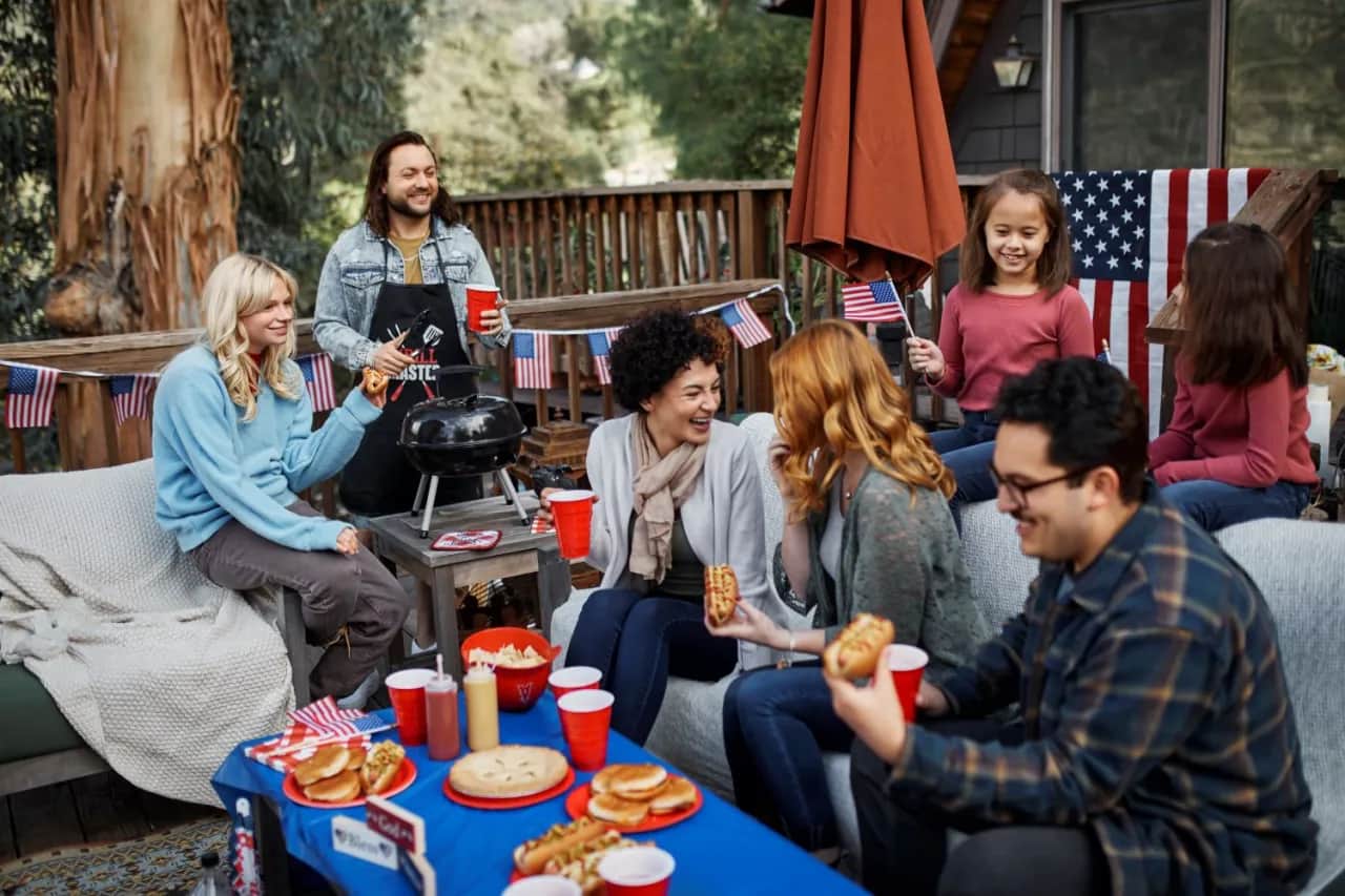 Impreza w stylu lat 90 dekoracje, które zachwycą Twoich gości