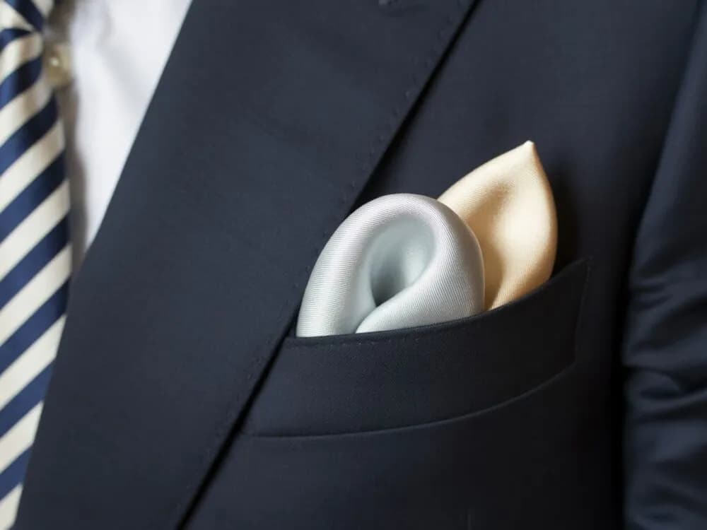 Jak dobrać krawat do koszuli na wesele, aby uniknąć modowej wpadki