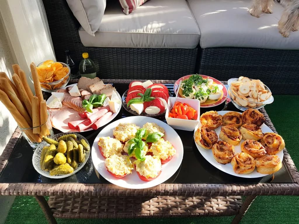 Co zrobić do jedzenia dla gości, by zaskoczyć ich smakiem?